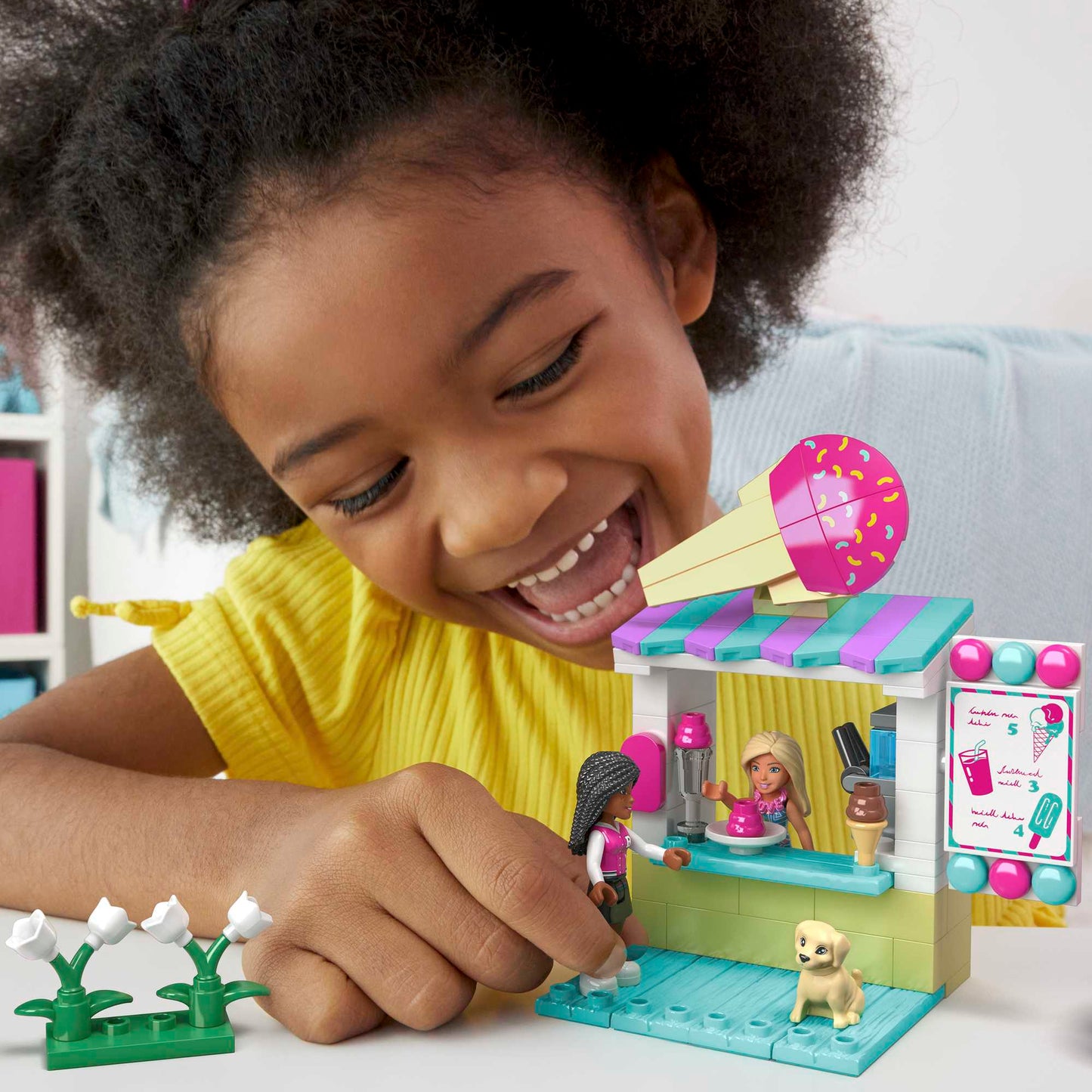 Mega Barbie Convertible & Ice Cream Stand
