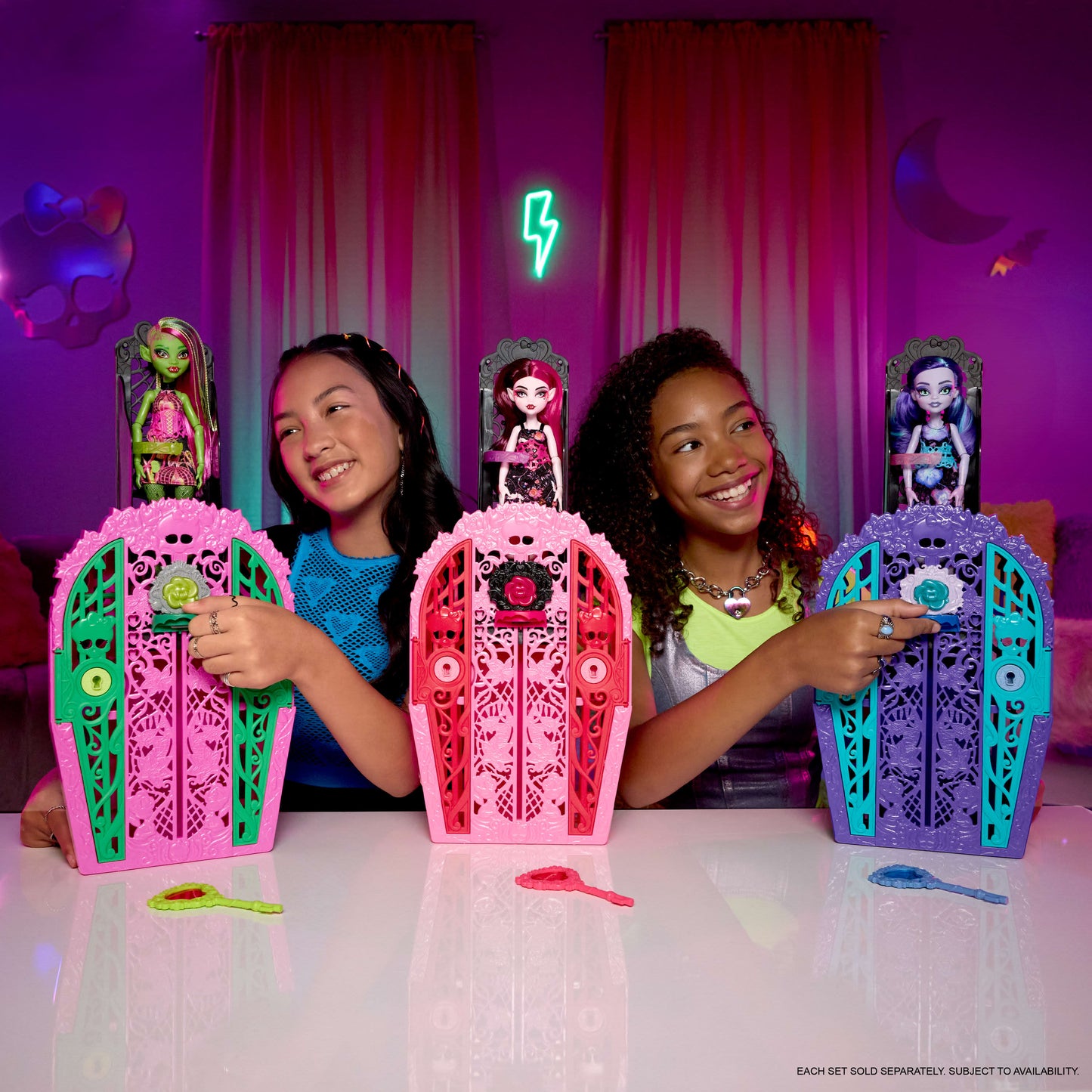 Monster High Skulltimate Secrets Draculaura Doll