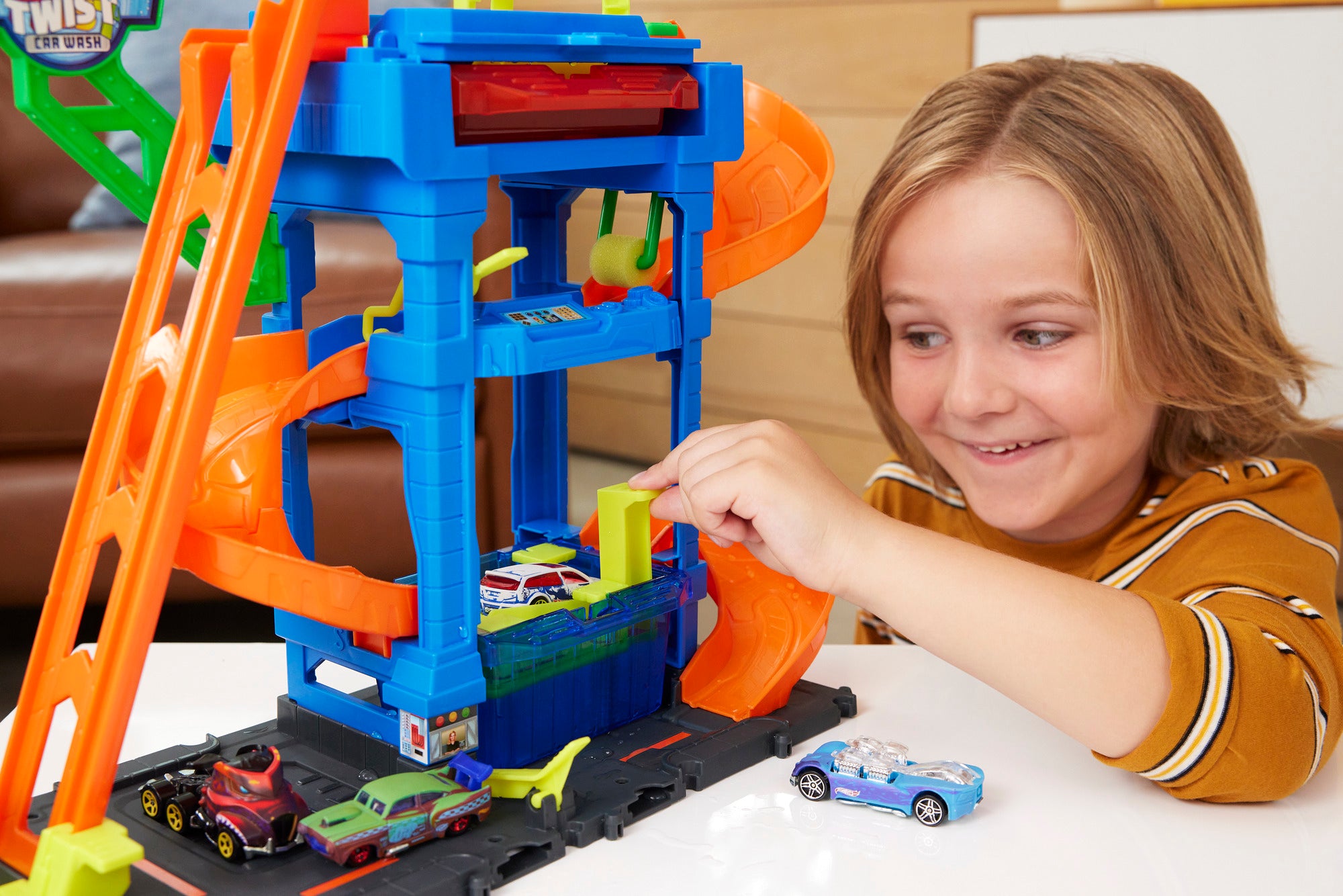 Hot Wheels Tunnel Twist Car Wash – Shop Mattel Australia