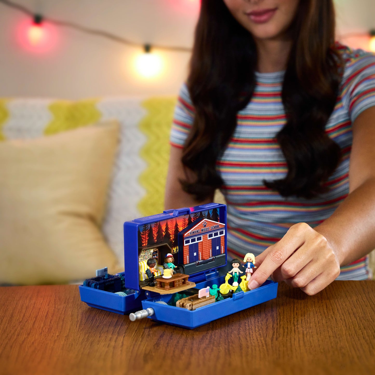 Polly Pocket Collector Stranger Things Compact