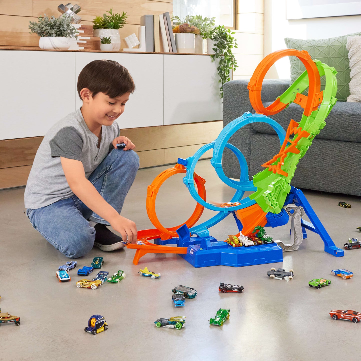 Hot Wheels 4-Loop Crash-Out Track Set