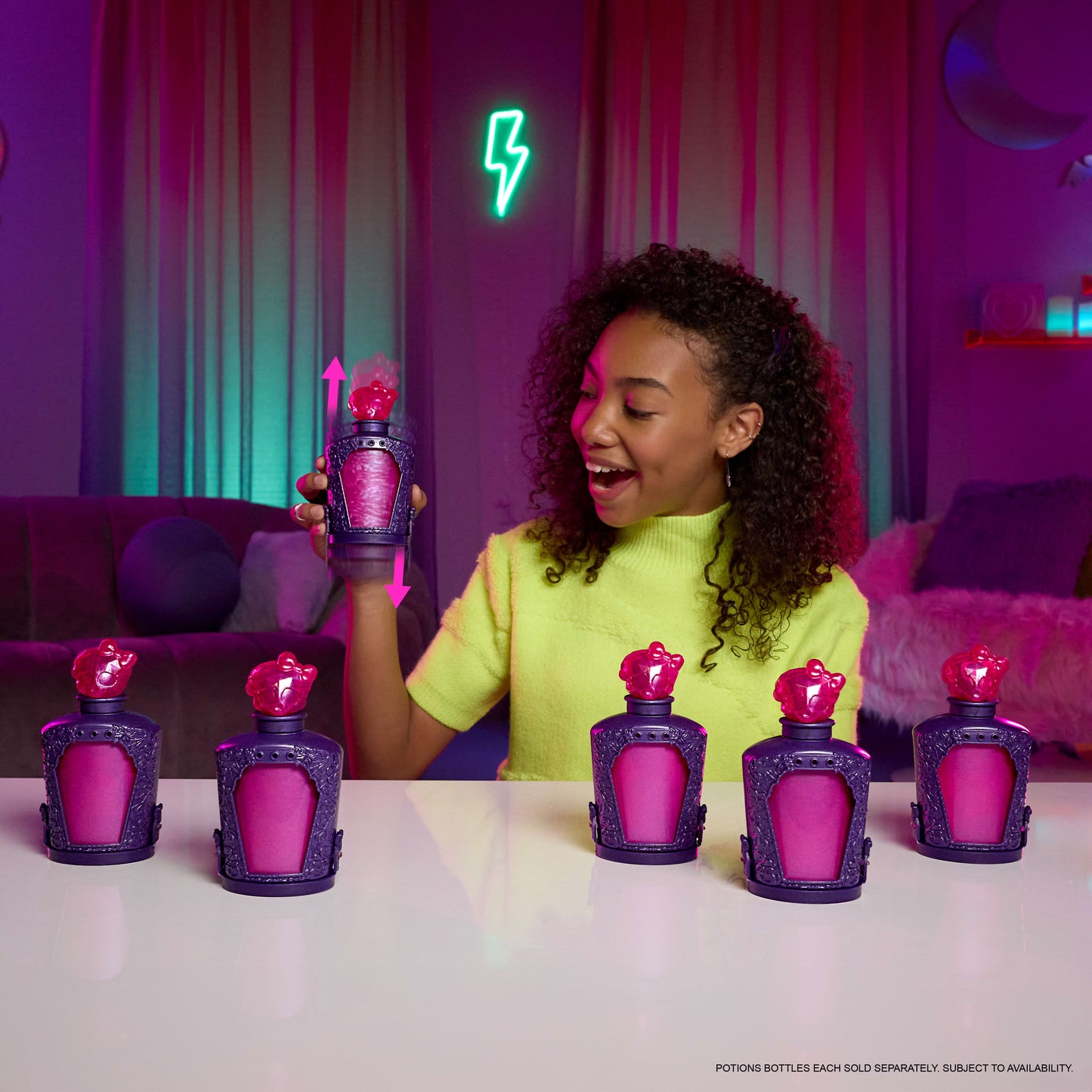 Monster High Potions Mini Dolls, Surprise Character Figures with Water Reveal - Assorted*