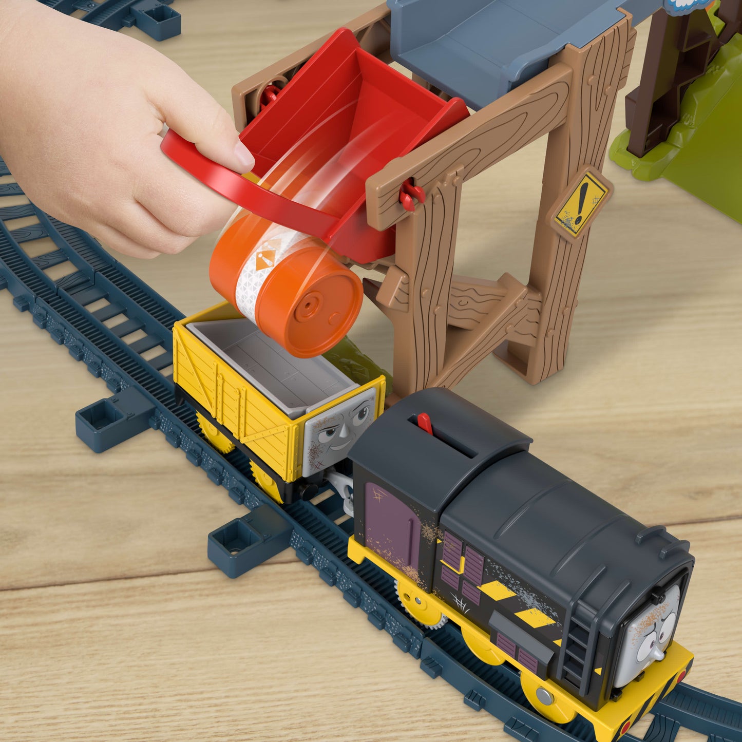 Fisher-Price Thomas & Friends Diesel's Lift & Load Construction Set