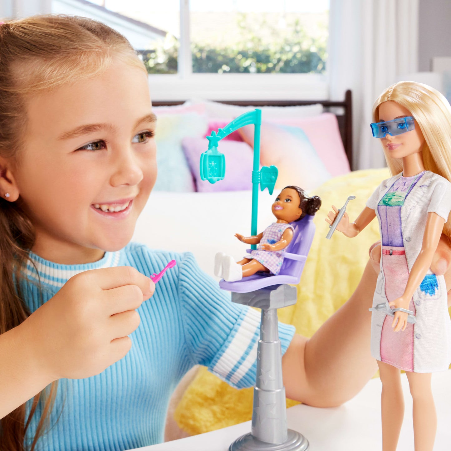 Barbie Dentist Doll with Blonde Fashion Doll