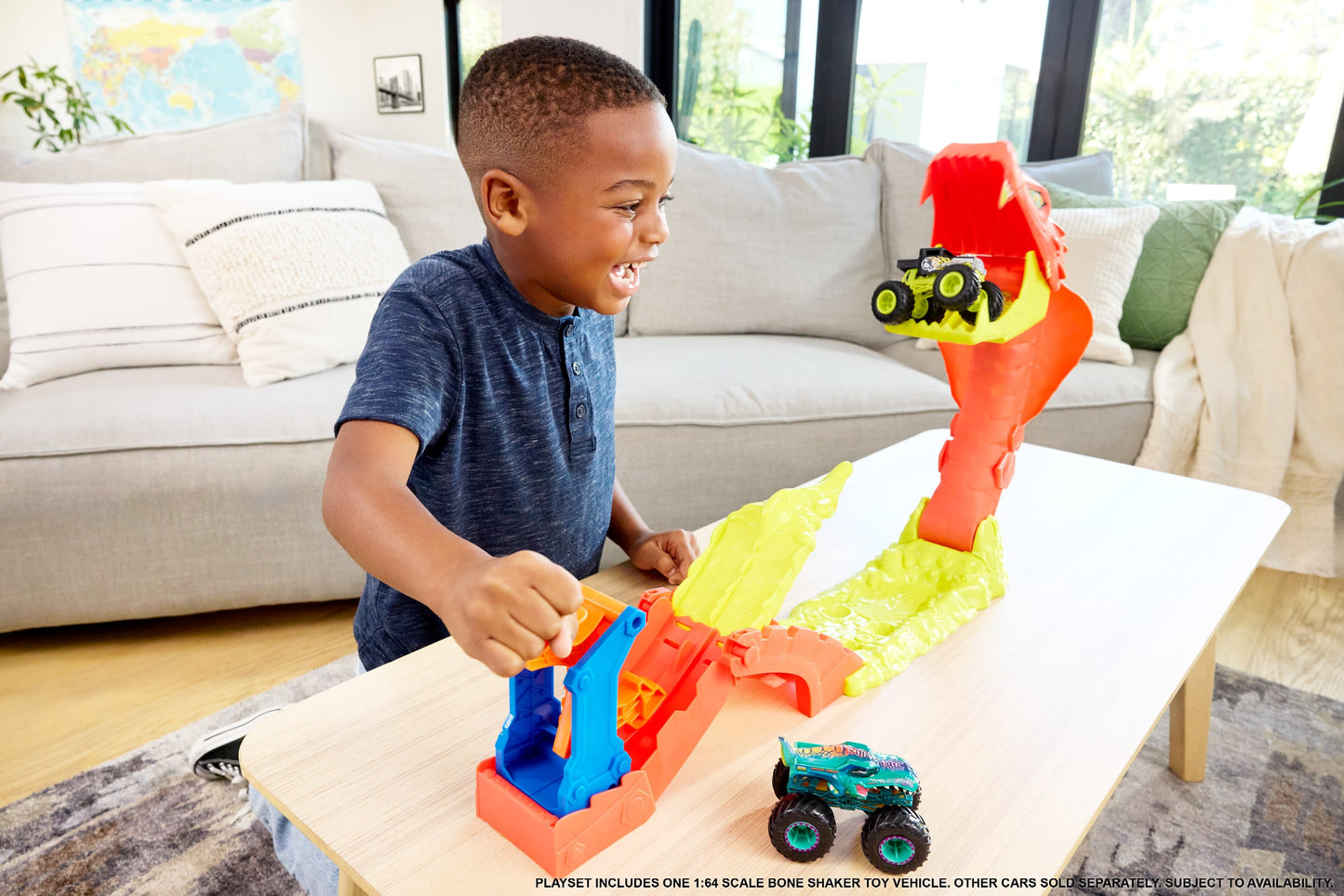Hot Wheels Monster Trucks Snake Slam Takedown Playset
