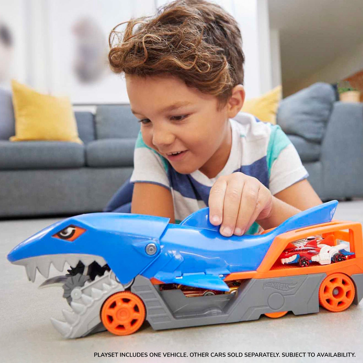 Hot Wheels Shark Chomp Transporter