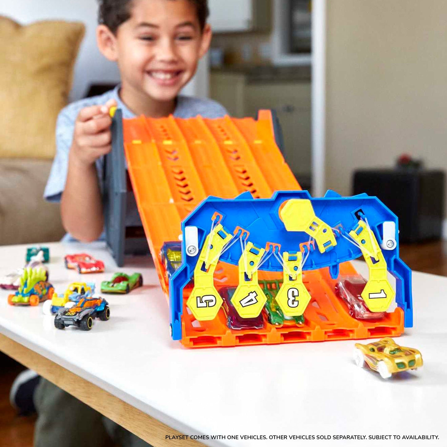 Hot Wheels Roll Out Raceway, track set